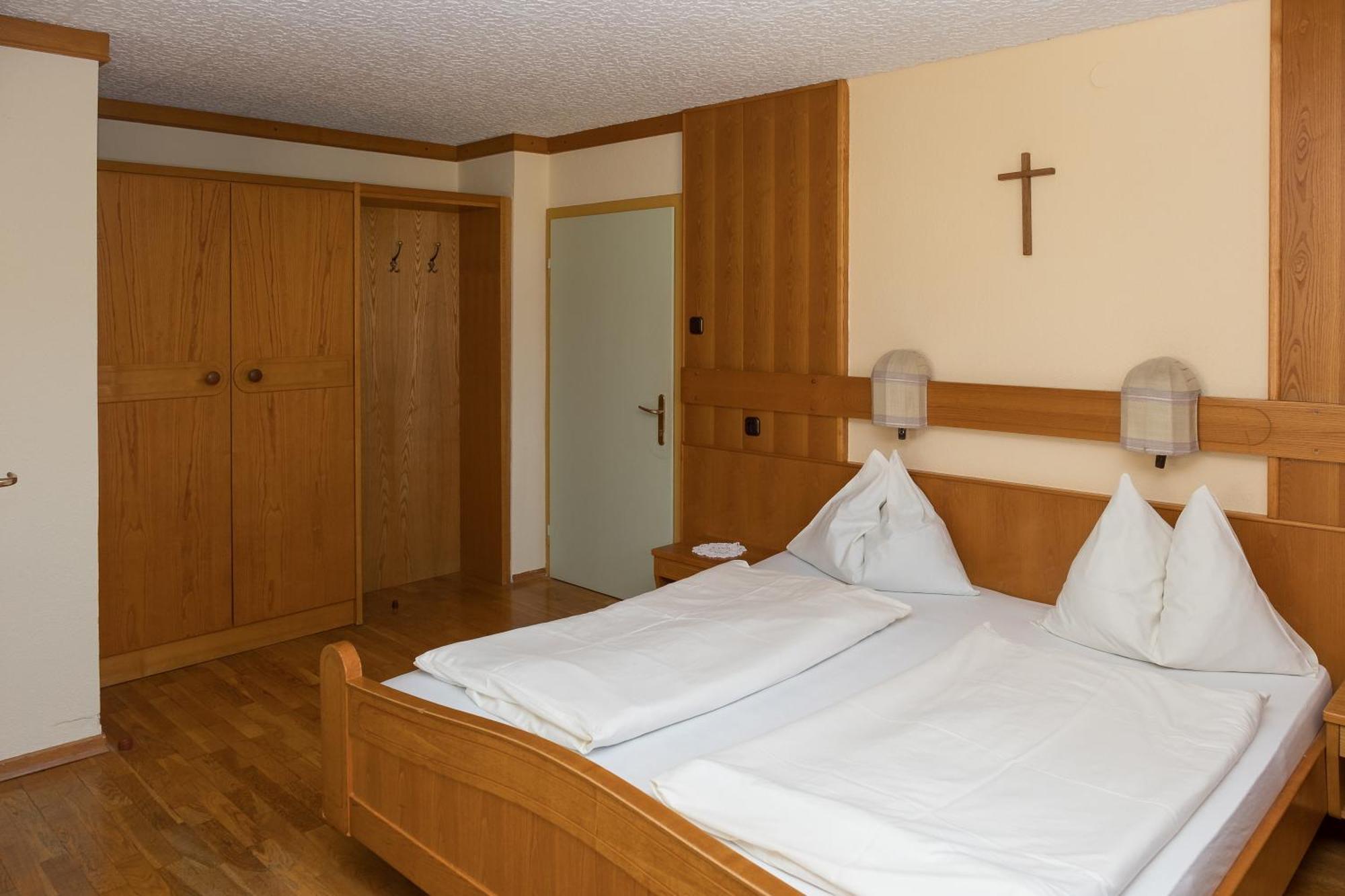 Strass im Attergau Rosslwirt-Rast Bed & Breakfast エクステリア 写真