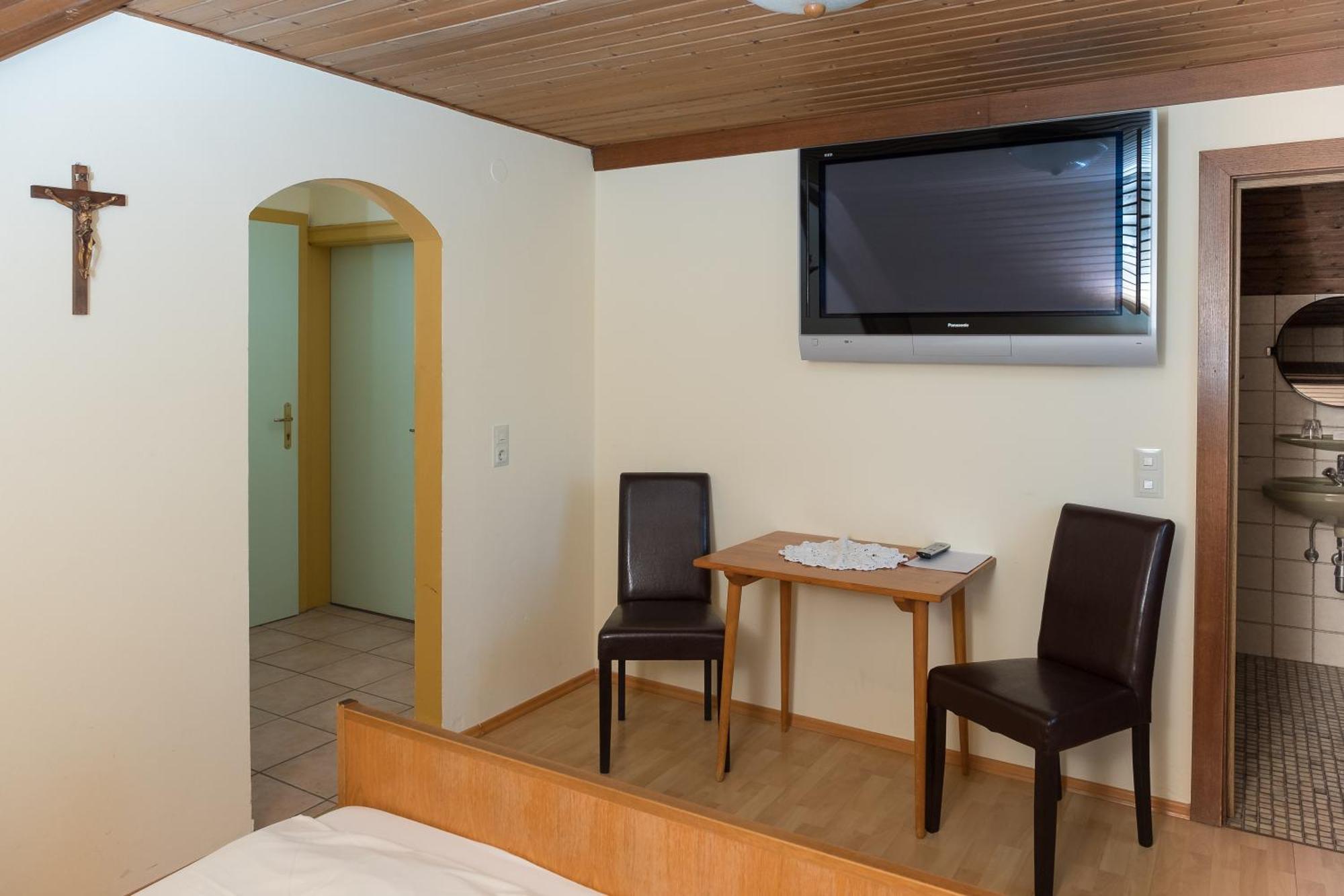 Strass im Attergau Rosslwirt-Rast Bed & Breakfast エクステリア 写真